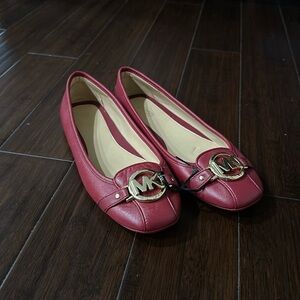 Leather red flat